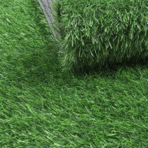 Sztuczna trawa na placu zabaw